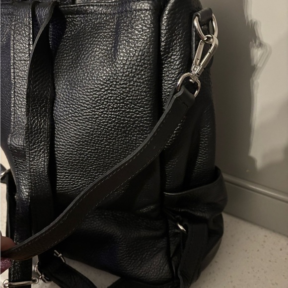 Black Leather Backpack/crossbody